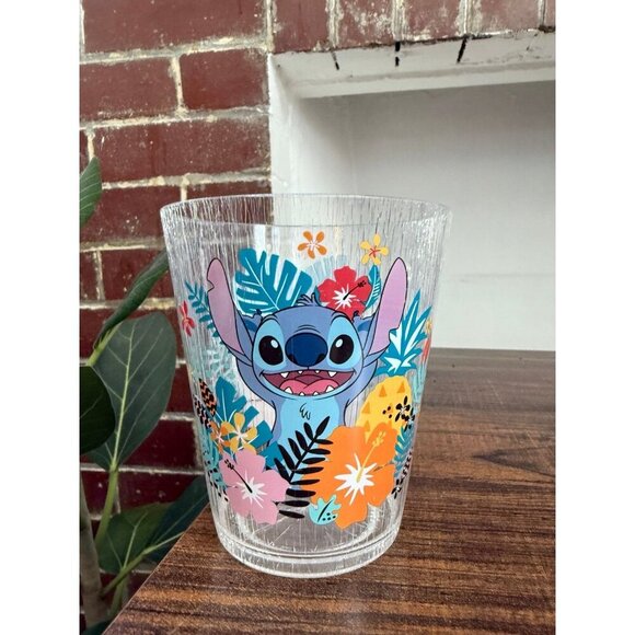 Luau Disney’s Lilo and stitch cup - Picture 2 of 8